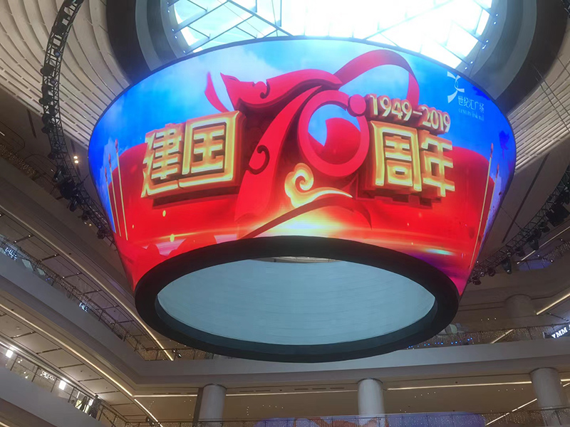 公司花20萬裝修的會議室，竟被客戶吐槽‘像網吧’？高級感會議室的屏幕選擇秘訣”